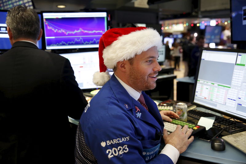 Stock market today: S&P 500 closes lower in thin trade after Christmas&nbsp;holiday