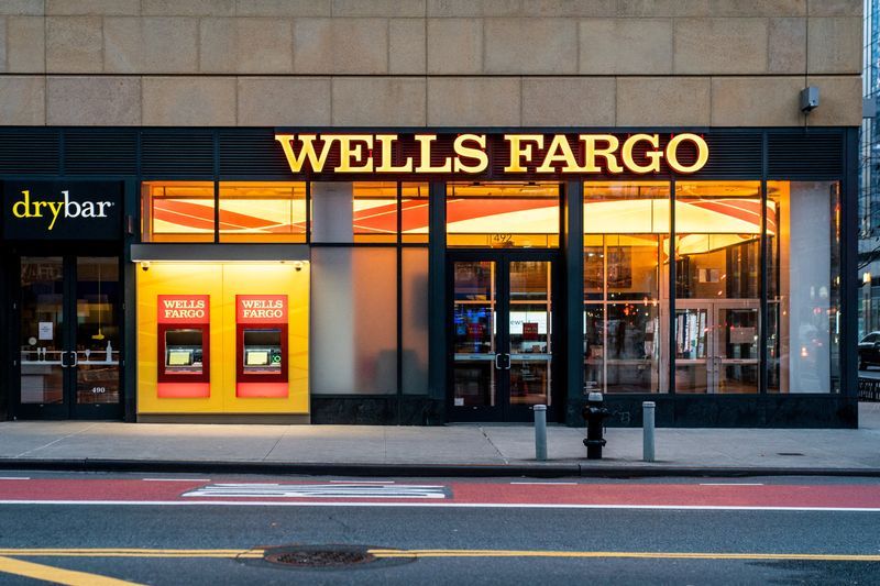 Wells Fargo sued over employee prescription drug&nbsp;costs