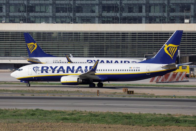 Ryanair may get five fewer planes by next summer due to Boeing strike, CEO&nbsp;says