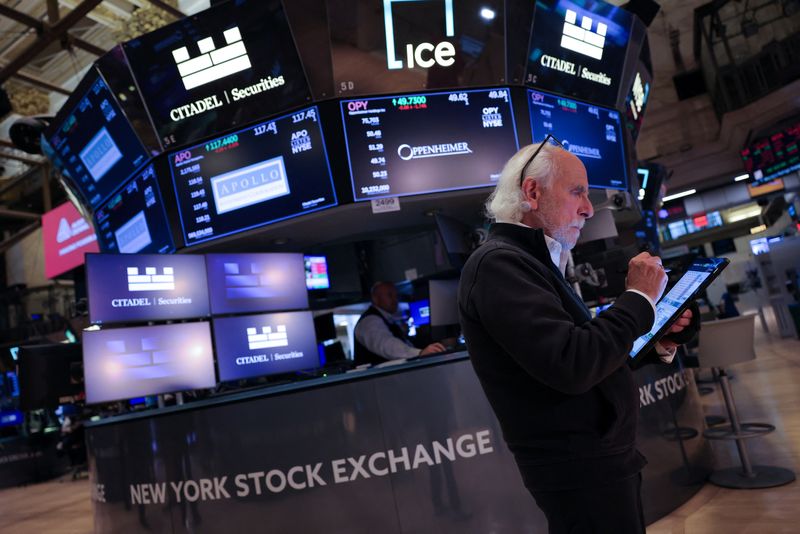 Wall Street closes higher on tech buying as investors wait on inflation&nbsp;data