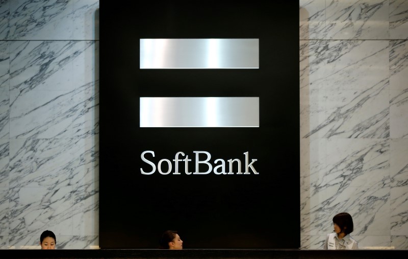 Softbank logs unexpected loss in Q1, announces $3.4 bln&nbsp;buyback