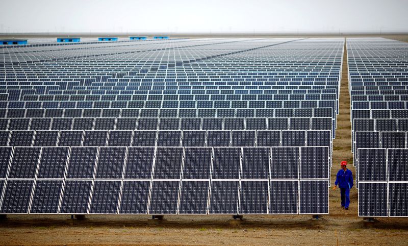 China to roll back clean power subsidies after&nbsp;boom