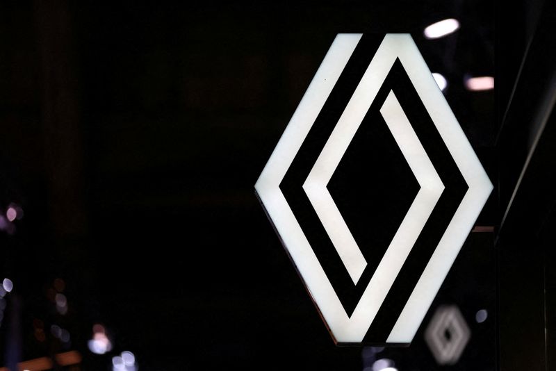 Renault and Volvo electric van unit wins new&nbsp;orders