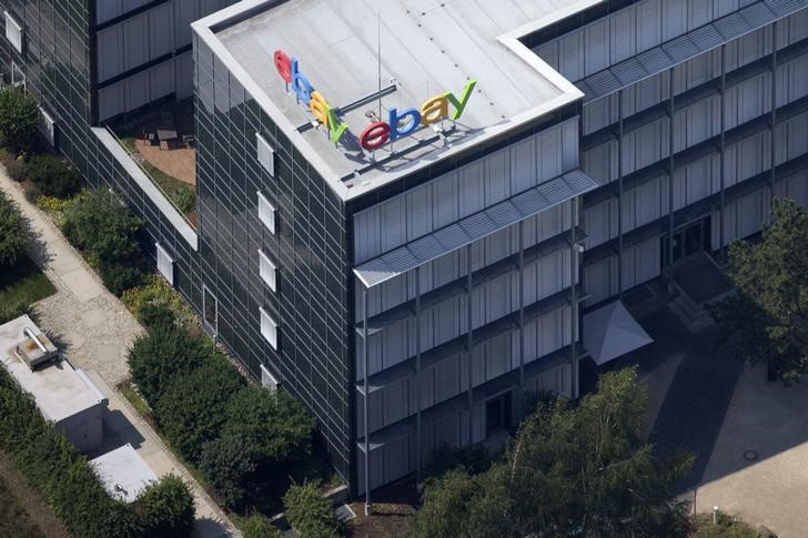 What is the impact of tariffs on the internet & e-commerce&nbsp;sector?