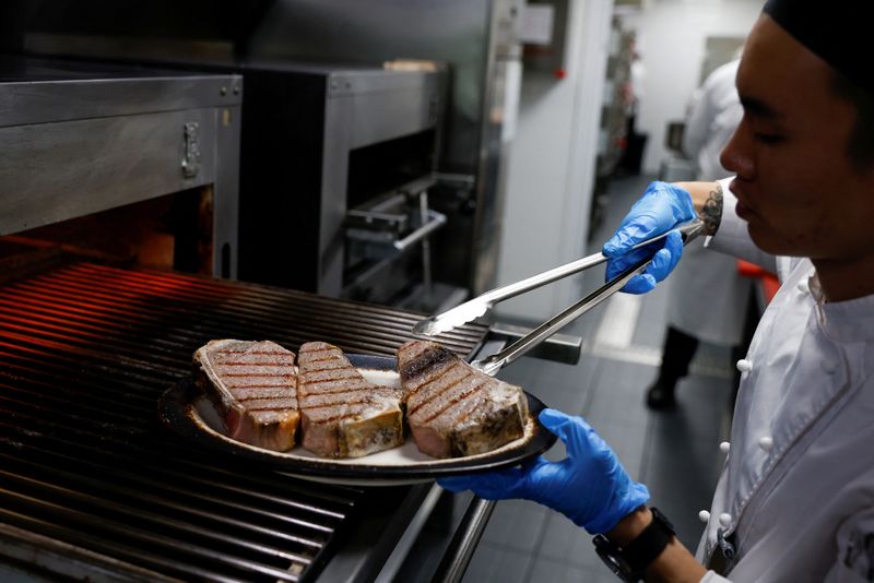 China pledges fair ruling in beef tariff&nbsp;investigation