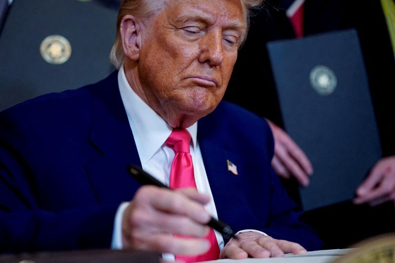 China retaliates as Trump trade tariffs kick&nbsp;in