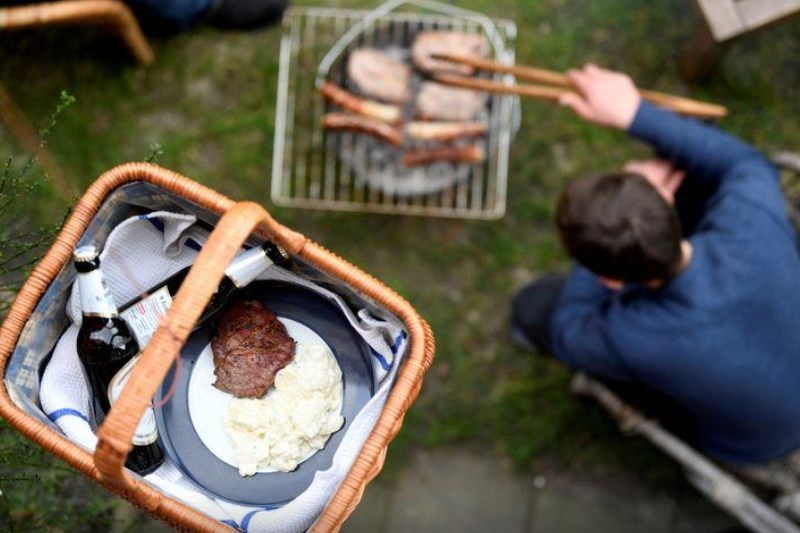 HelloFresh downgraded by J.P. Morgan as shares drop over 7% on tariff&nbsp;exposure