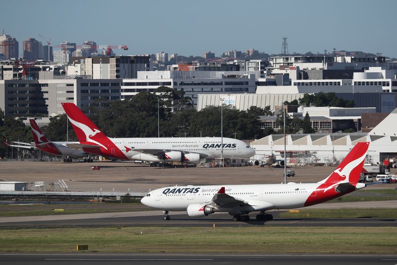 Australia’s Qantas jumps on oil price drop, easing fuel cost&nbsp;concerns