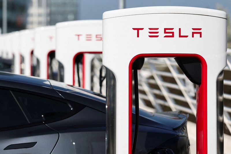 Tesla to buy $2 billion of ESS batteries from Samsung SDI over 3 years, newspaper&nbsp;says