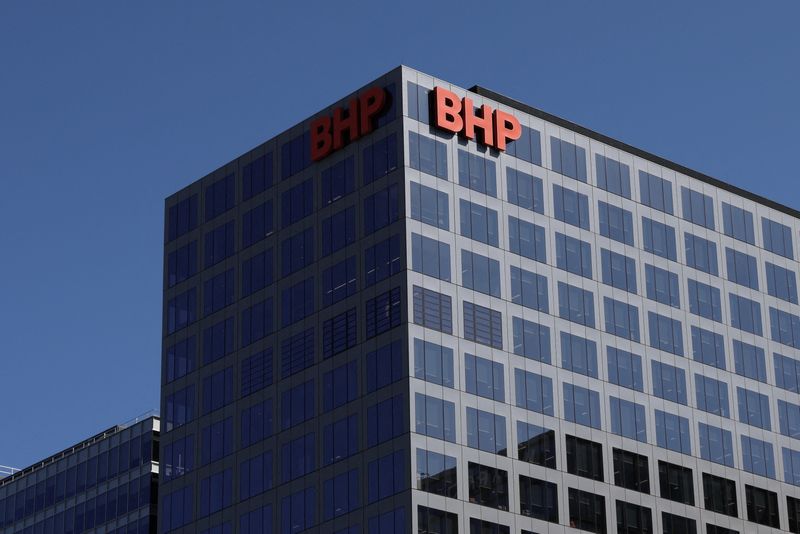 BHP must get over Anglo, focus on growth projects, investors&nbsp;say