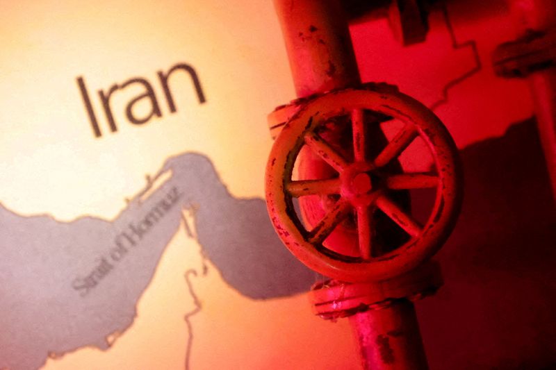 Oil prices set for sharp weekly declines on US-Iran peace deal prospects