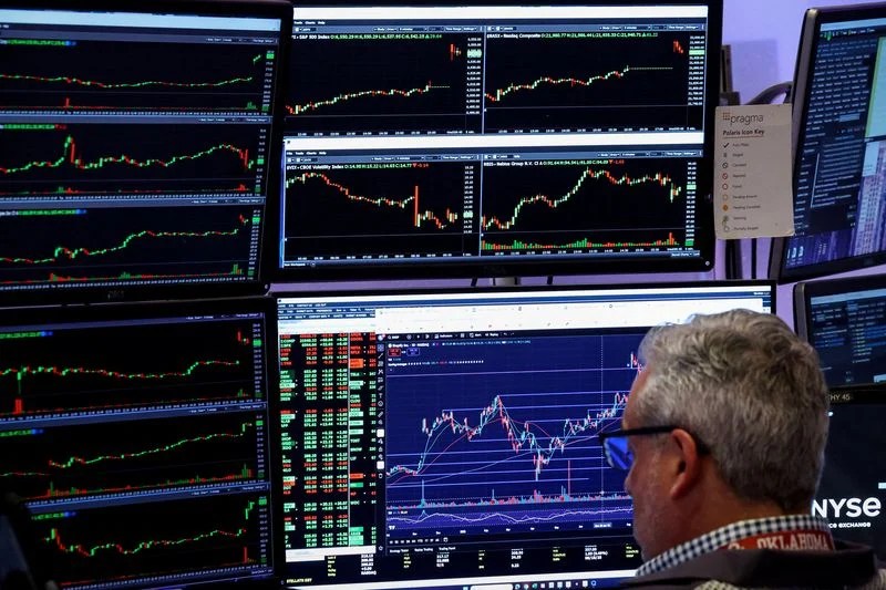 HSBC stays aggressive on stocks, asks what could turn it&nbsp;bearish